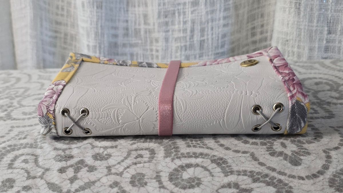 Go Companion - White & Yellow & Floral & Blush