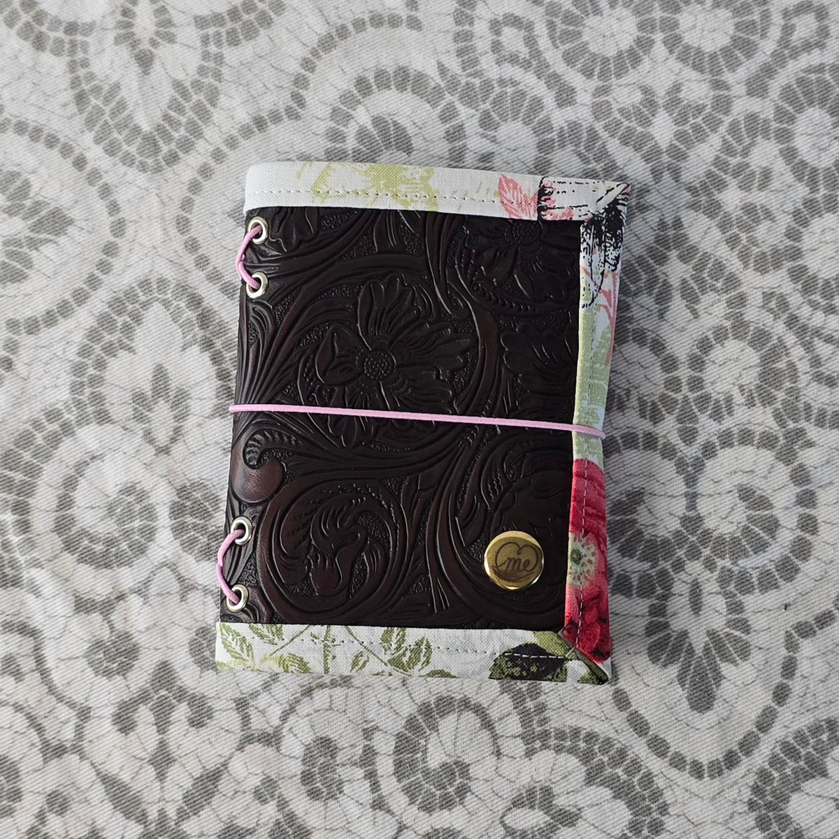 Mini Companion - Brown & Light Pink & Poppies