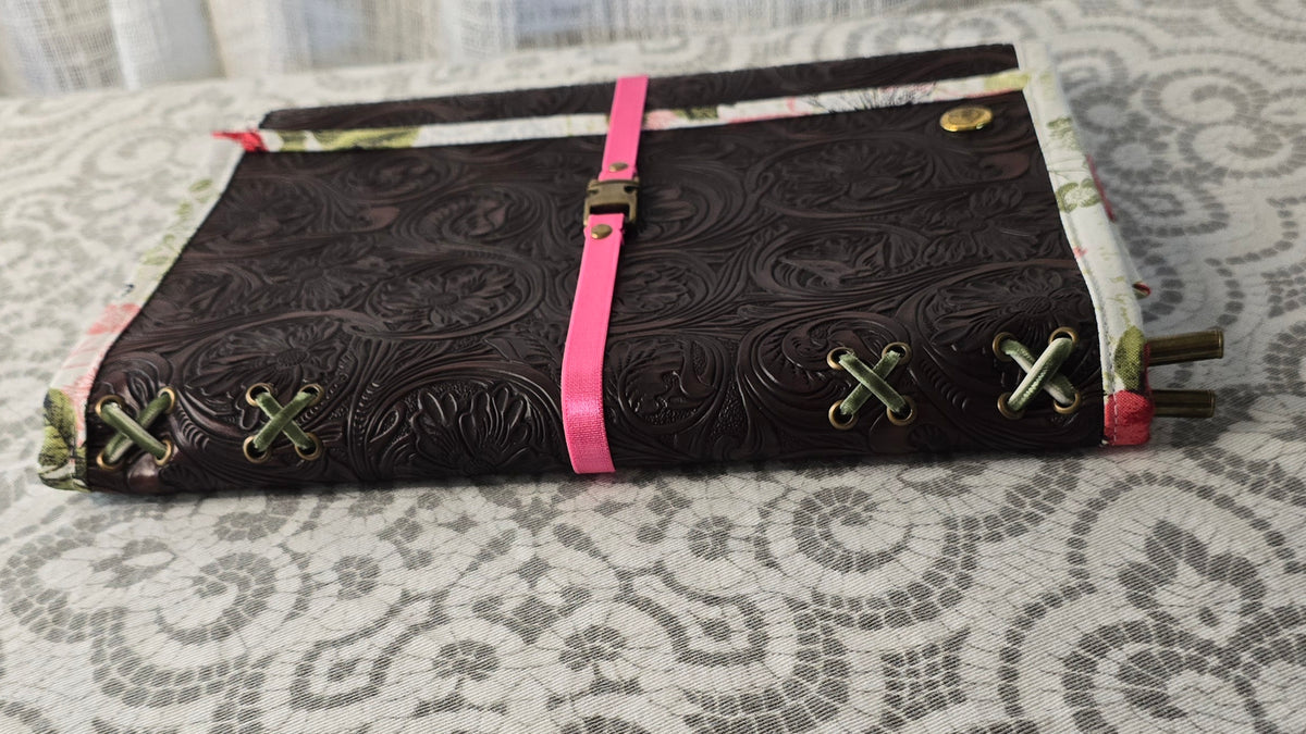 The Companion - Brown & Dark Pink & Poppies