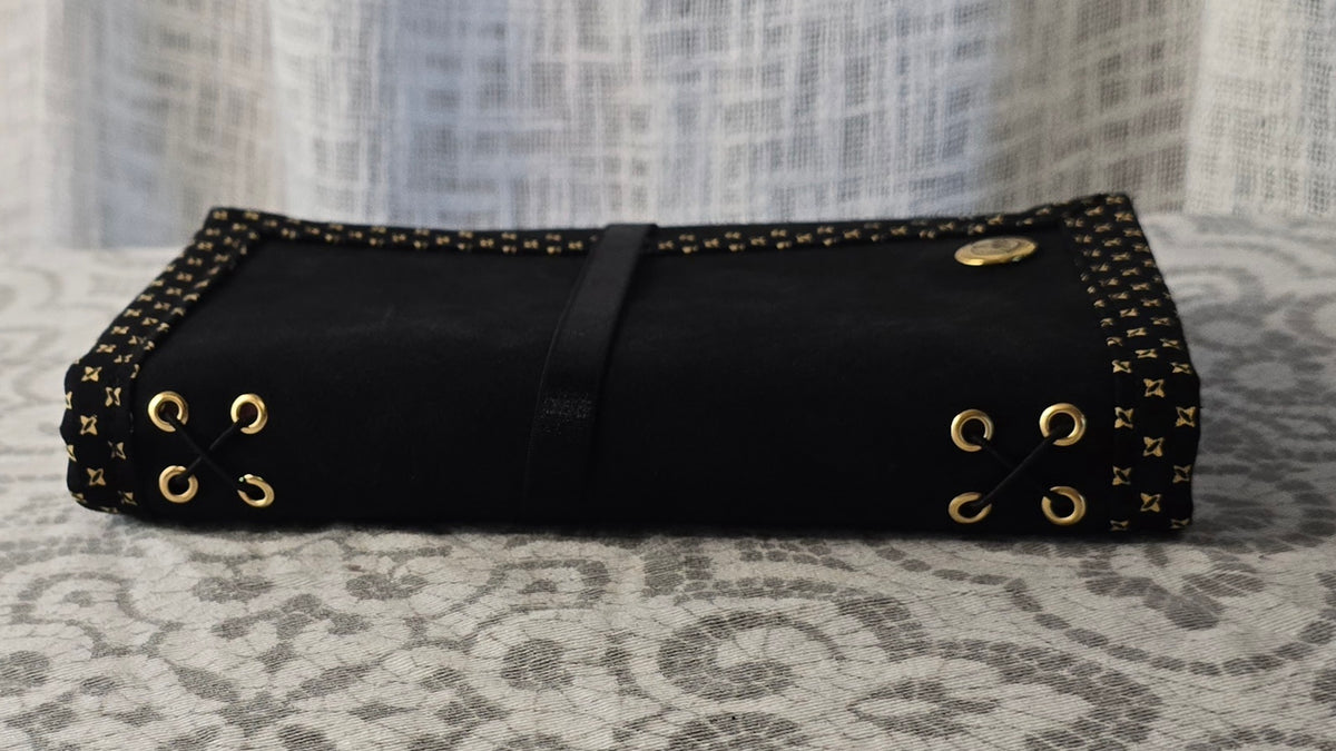Go Companion - Black & Yellow Diamonds