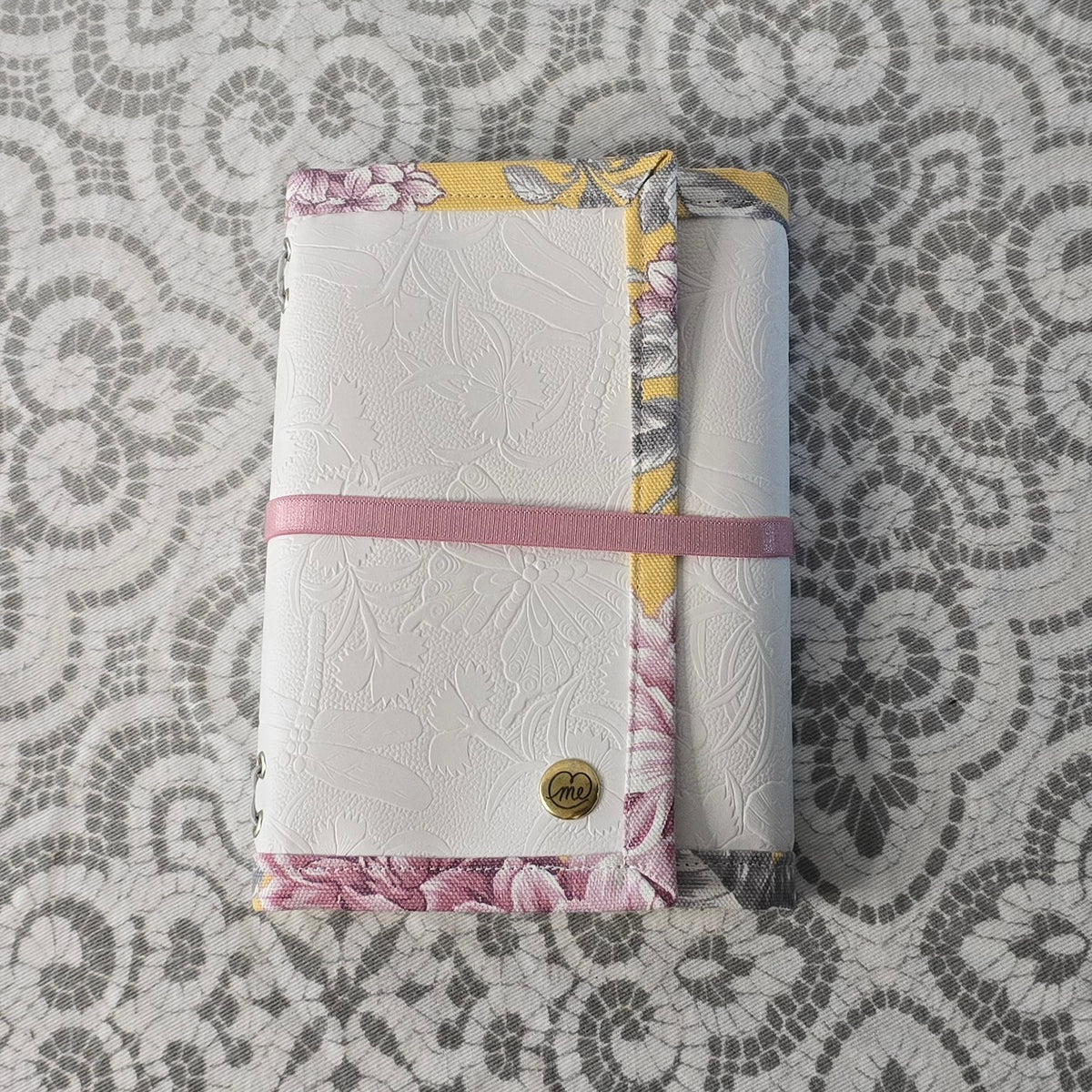 Go Companion - White & Yellow & Floral & Blush