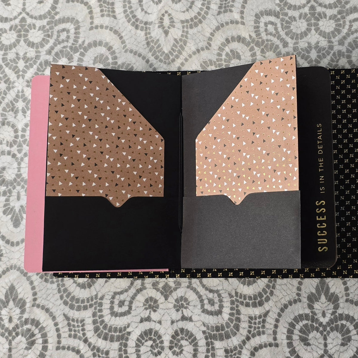 Go Companion - Black & Yellow Diamonds