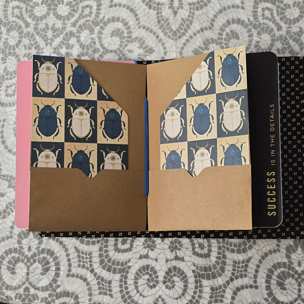 Go Companion - Black & Blue & Yellow Diamonds